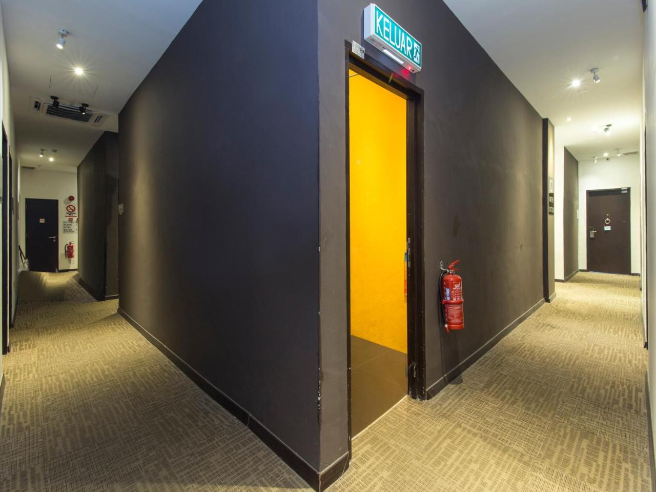 Oyo 127 The Reeds Hotel كوالالمبور المظهر الخارجي الصورة