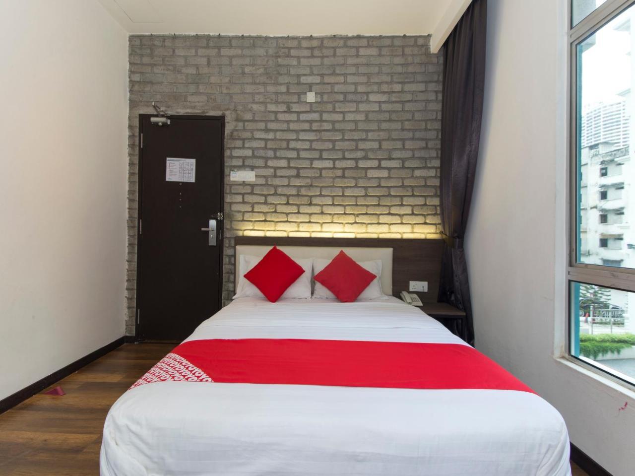 Oyo 127 The Reeds Hotel كوالالمبور المظهر الخارجي الصورة